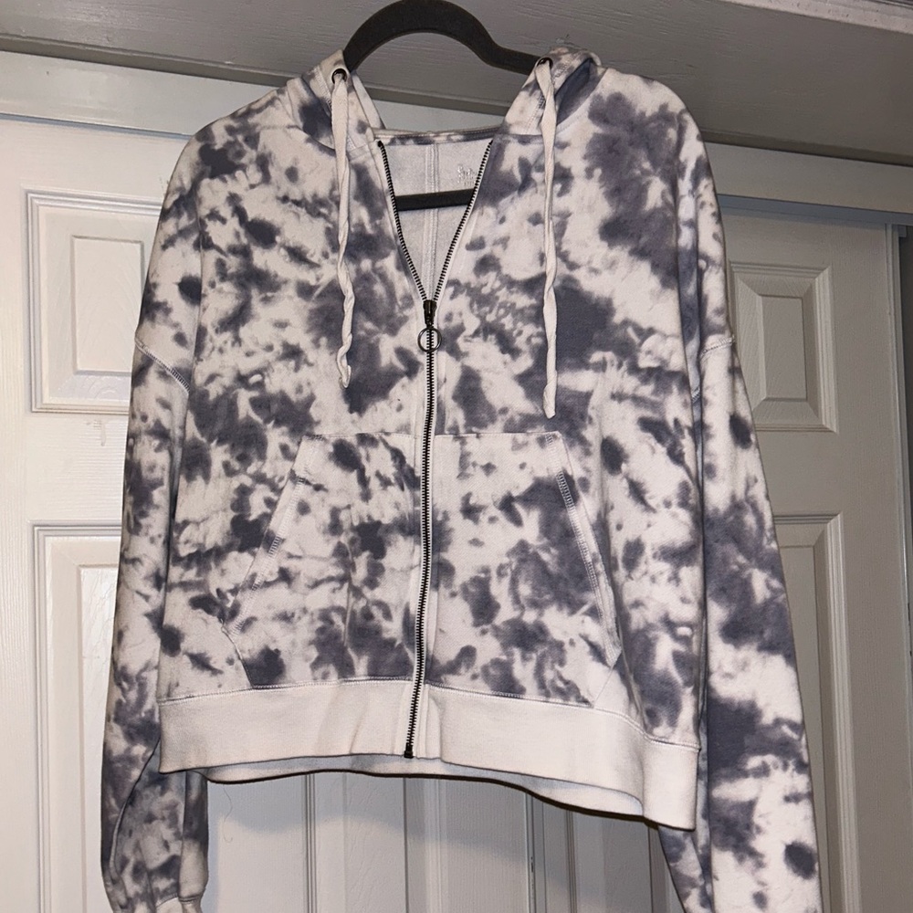 tie dye cropped hoodie